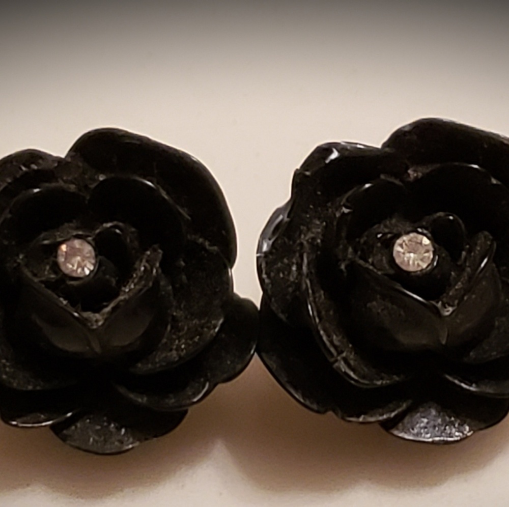 Betsey Johnson Black Rose Earrings
